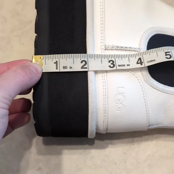 UGG Neumal Platform Chelsea Women's White Boots - Picture 7 of 10